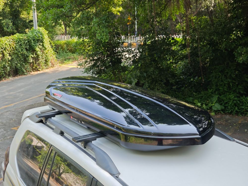 Car roof box 3033